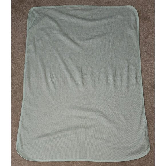 Bambini Solid Mint Green Waffle Knit 100% Cotton Thermal Blanket 28" x 38" - Picture 4 of 7
